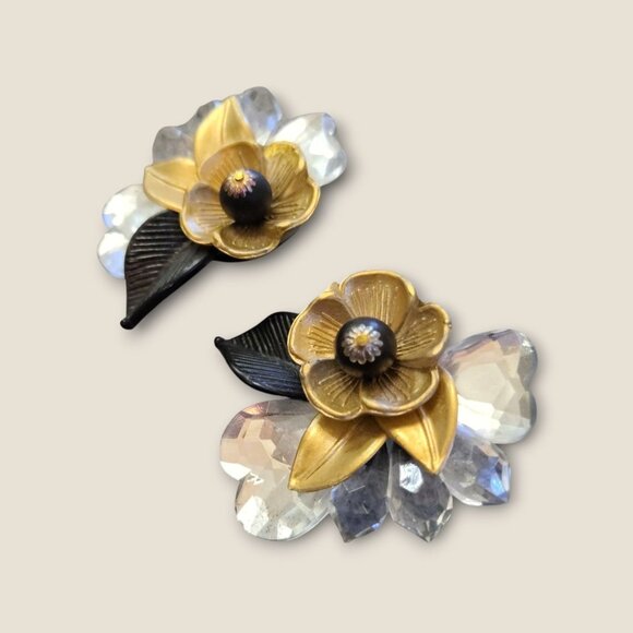 Vintage Gold & Clear Crystal Floral Clip-On Earrings Black Leaf Design Lightweig - Picture 2 of 6